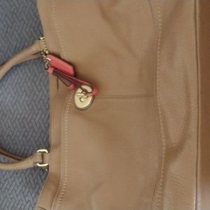 Tan Coach Bag   Carryall Vintage.